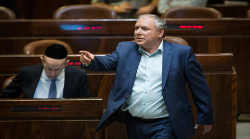 עקב איומים על חייו: אבטחה הוצמדה לח"כ דודי אמסלם