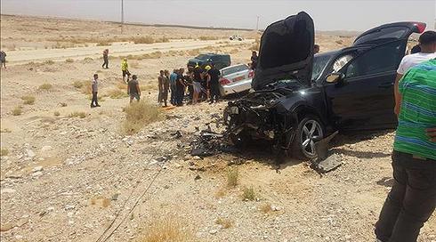 התאונה הקטלנית בערבה: האם התעוררה והתבשרה שאיבדה את בנותיה בתאונה (1)