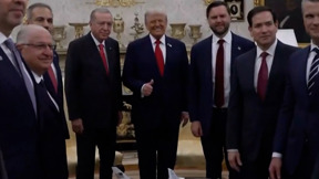 "המשטר האיראני צריך ליפול": שגריר ארה"ב מדבר