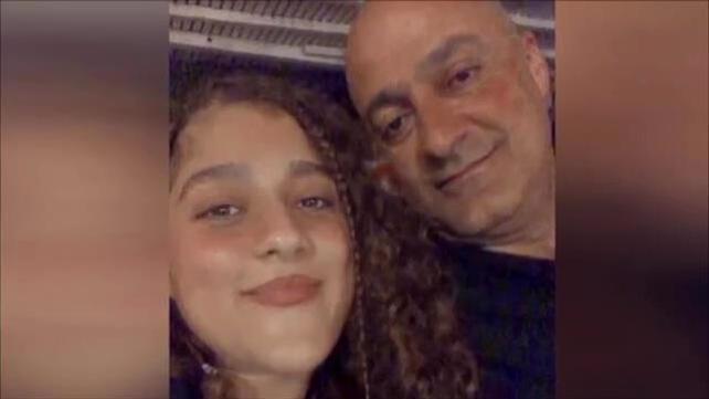 האני אבו ריש ובתו