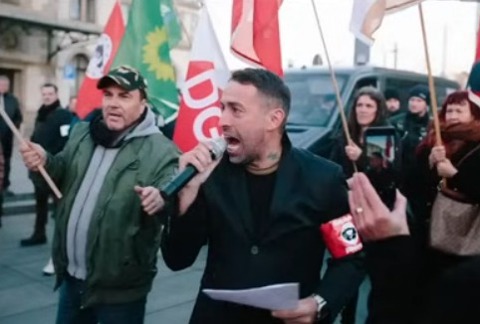 מרלה-סווניה ליביך בימיה כ-סוון | צילום: AP