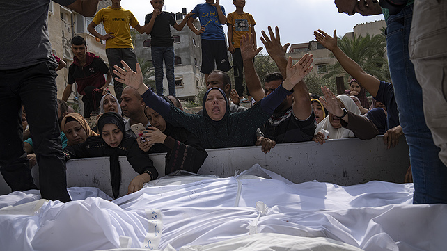 AP Photo/Fatima Shbair