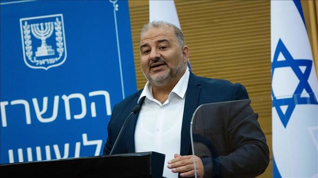 מנסור עבאס منصور عباس 