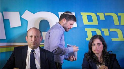 בנט נגד סמוטריץ': "שיפסיקו למדוד את גודל הכיפה שלי"