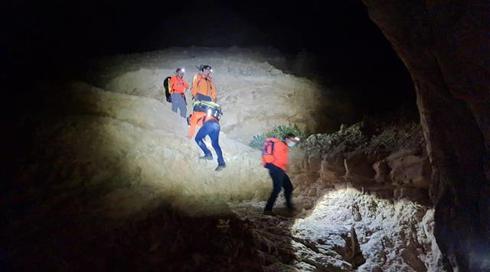 בתום כמה שעות: 38 מטיילים חולצו מנחל דרגה