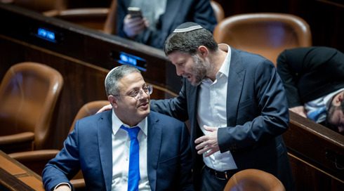 ביקורת קשה על שרי הימין מצד גדול תומכיה של ישראל בגרמניה