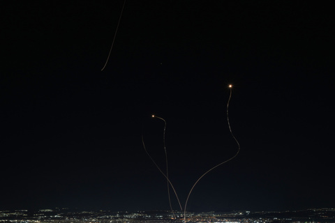 מיירטים בשמי חיפה בעקבות שיגורים מאיראן ביום הראשון למבצע 
