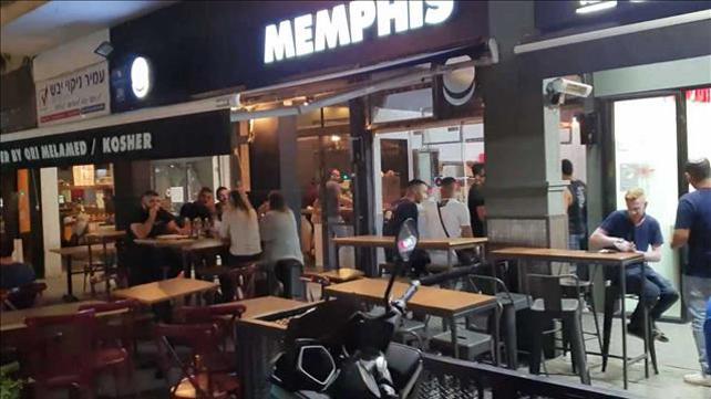 המסעדות והברים נפתחו: היכן שמרו על ההנחיות?