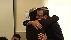 האב מדבר