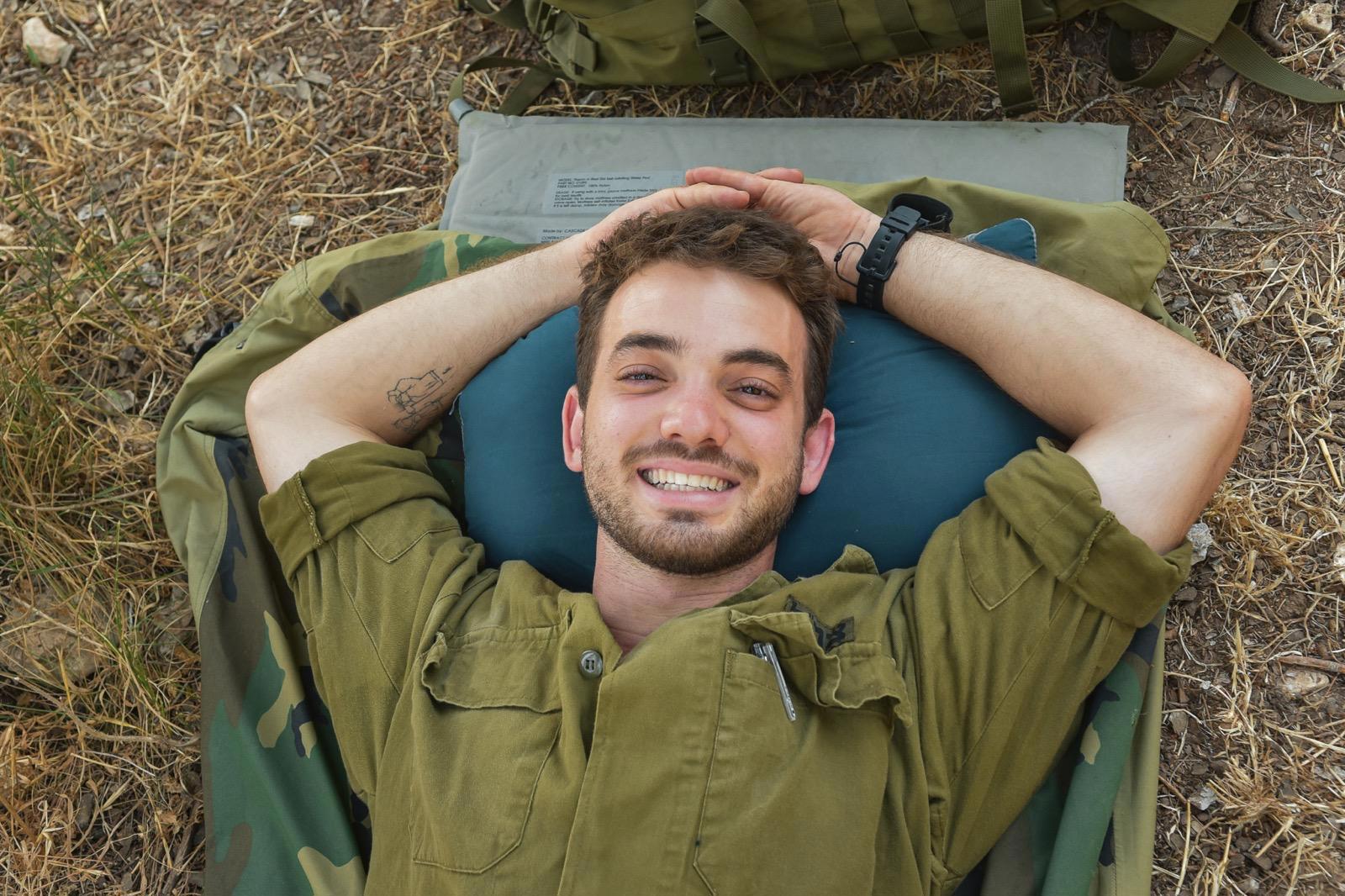 יוגב פזי