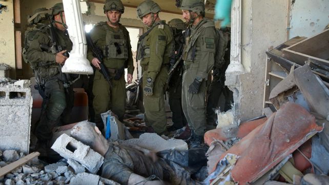 גופתו של סינוואר בח'אן יונס עם חיסולו, בשנה שעברה