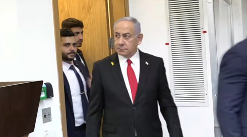 הפתקים שהועברו לרה"מ - וההאשמות נגד אשתו ובנו: היום ה-9 לעדות נתניהו