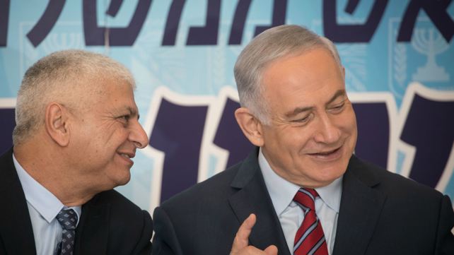 נתניהו עם ראש עיריית מעלה אדומים, היום