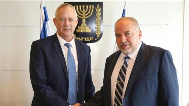 אביגדור ליברמן ובני גנץ
