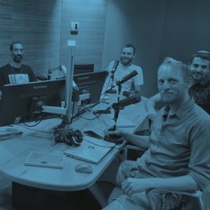 משתתפי התוכנית באולפן