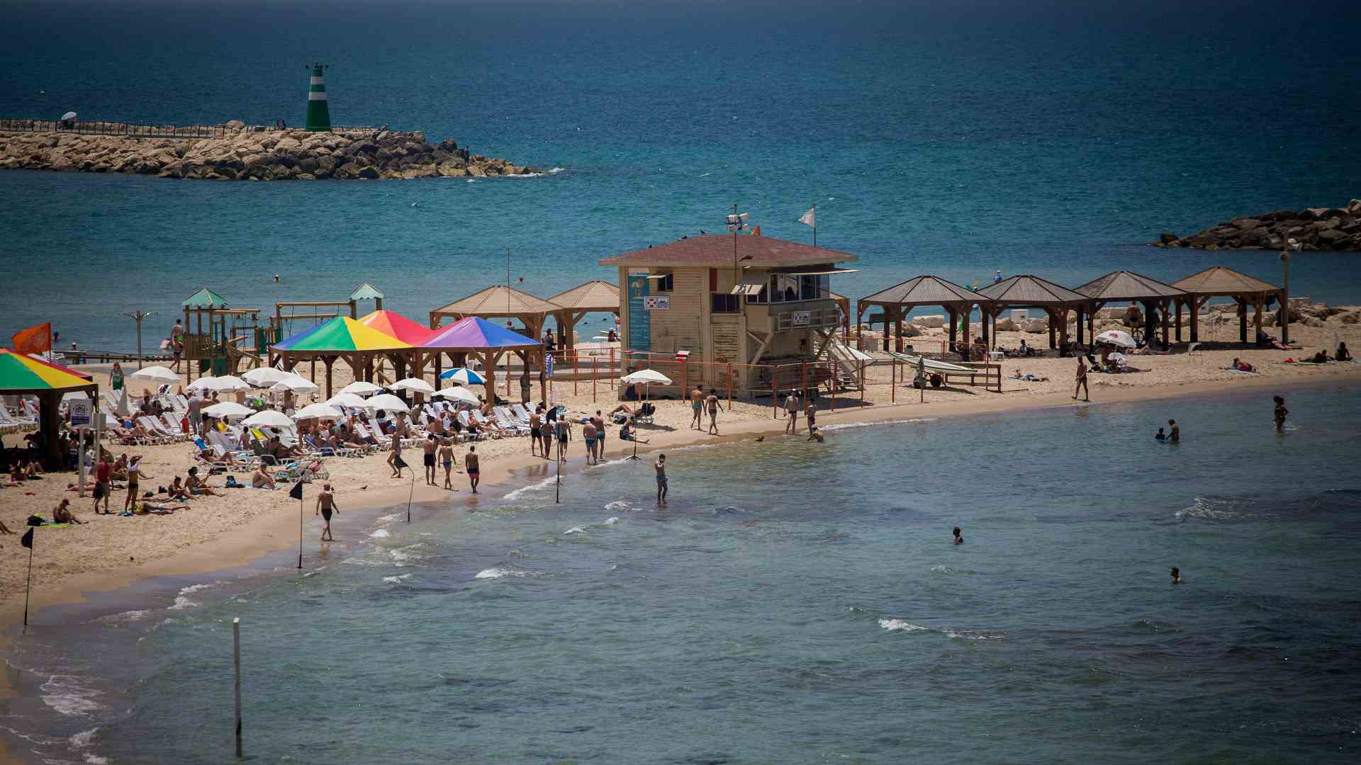 חוף הים של תל אביב