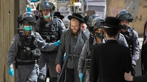 "השלטון רעב להשתמש בכוח": אזרחים נגד תזכיר חוק קורונה
