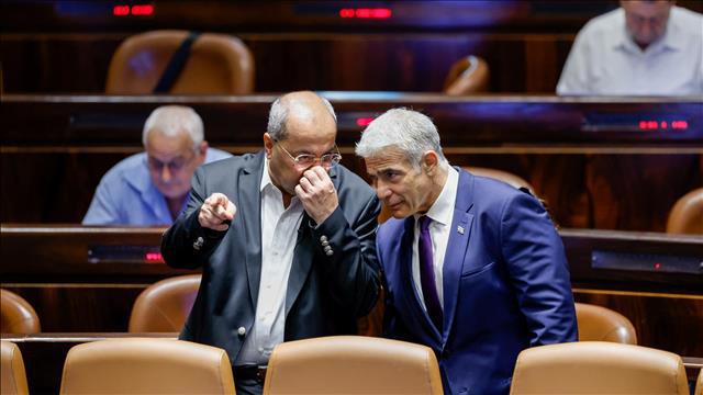 יאיר לפיד, אחמד טיבי יוני 2022