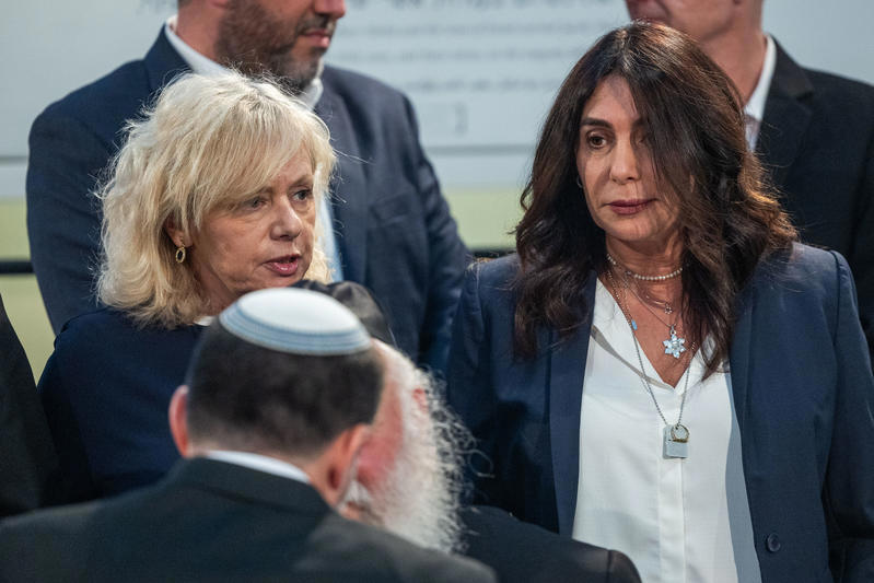 מירי רגב עם היועמ"שית גלי בהרב מיארה