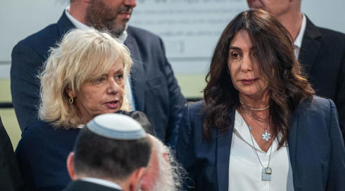 השרים הנחקרים השתתפו בישיבה על היועמ"שית, רגב שנמצאת במוקד חקירה תקפה: "הפרקליטות והתקשורת עשו יד אחת נגדי"