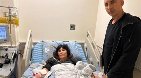 "אמא זקוקה לכליה שתציל את חייה": אסתר רוט-שחמורוב ובנה מחפשים תורמים