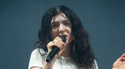 לורד הצטרפה לקמפיין שקורא לחרם מוזיקלי על ישראל