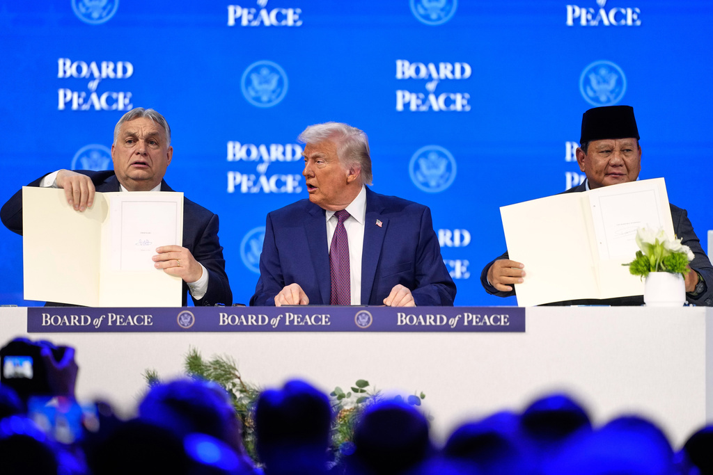 נשיא אינדונזיה פרבואו סוביאנטו, נשיא ארצות הברית דונלד טראמפ וראש ממשלת הונגריה ויקטור אורבן