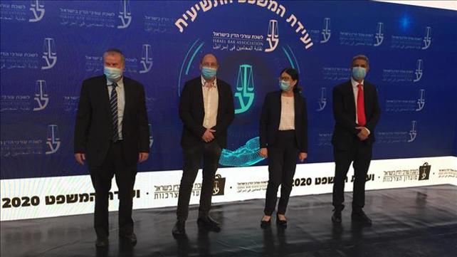 אסתר חיות, אביחי מנדלבליט, אבי נינסקורן ואבי חימי