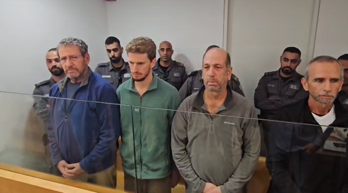 ירי נורי התאורה לבית רה"מ: ארבעה הואשמו במעשה טרור