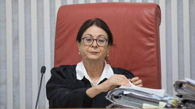 נשיאת בית המשפט העליון, אסתר חיות