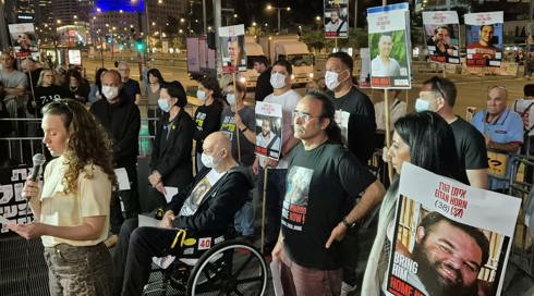 עומר שם טוב: "הורגים את הנשמה של החטופים - זה חייב להיפסק כמה שיותר מהר"