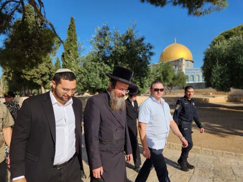 יצחק וסרלאוף בהר הבית (צילום: מינהלת הר הבית)