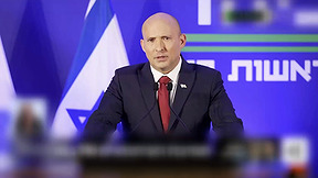 ישנה כיוון? בנט חזר בתנופה לבחירות 2026 - אבל בסקרים הוא מאבד קולות