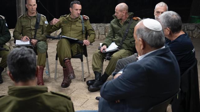הרמטכ"ל הרצי הלוי עם ראשי רשויות בצפון, נובמבר 2024
