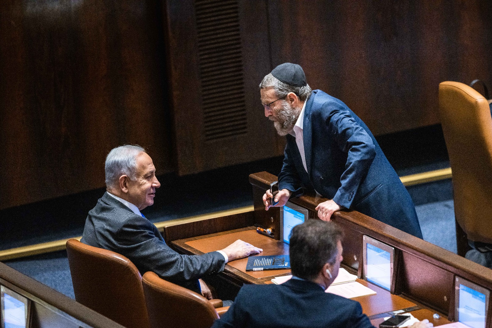 ראש הממשלה בנימין נתניהו וחבר הכנסת משה גפני