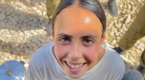 אמה של עדי גרומן: "המפקד אמר שצריך מתנדבים להסתער קדימה - עדי התנדבה מיד"
