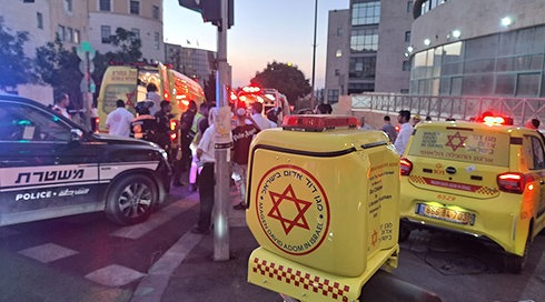 חשוד ניסה לשדוד אדם באמצעות אולר, נורה על ידו ונפצע קשה