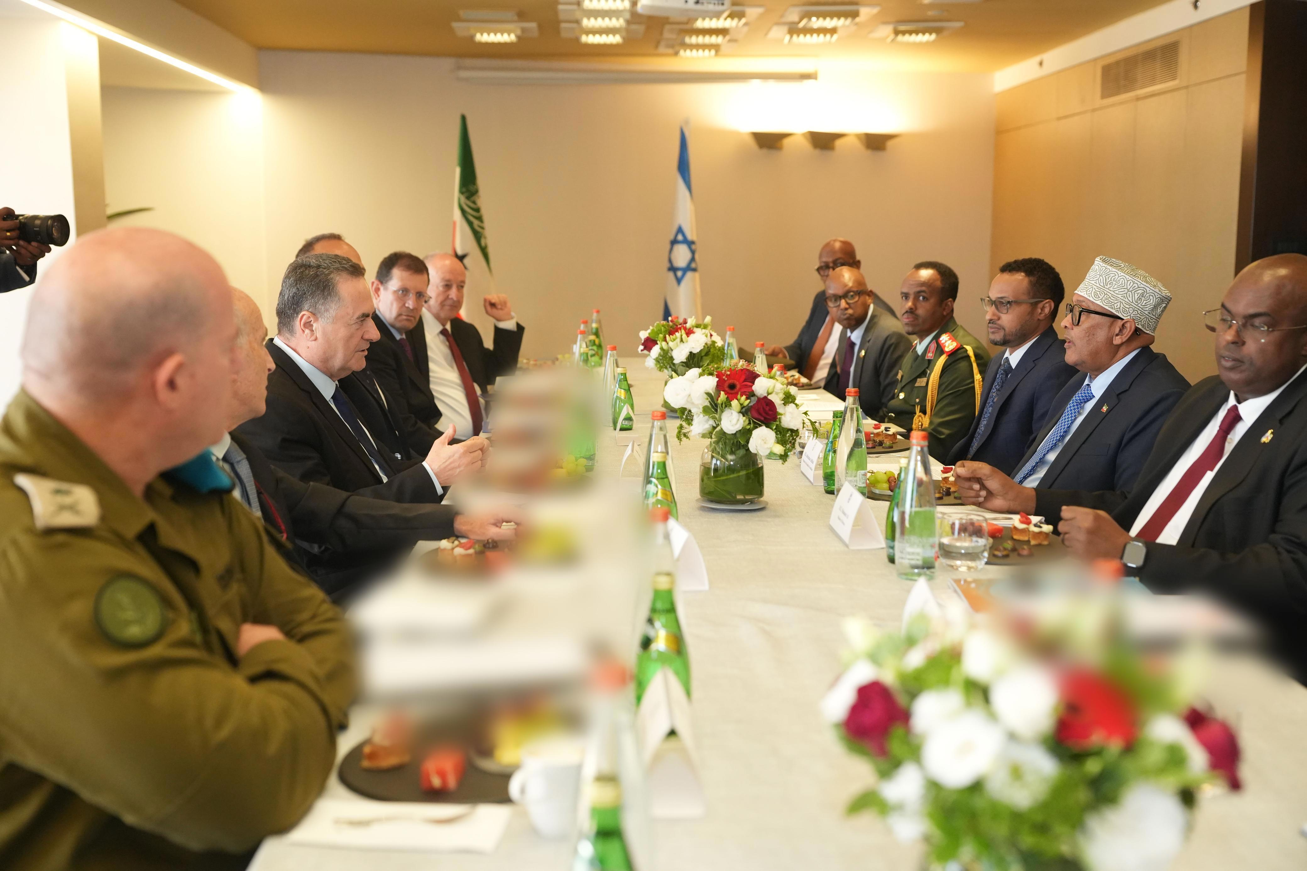שר הביטחון כ"ץ בפגישה עם נשיא סומלילנד