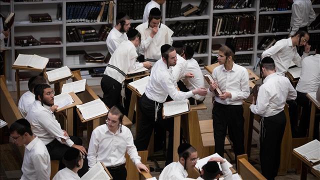 תלמידים חרדים