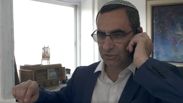 דמות מפתח. אברהם אזולאי
