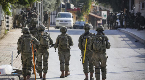 עונשי מאסר ללוחמים בצנחנים שנכנסו ללא אישור לכפר פלסטיני והשחיתו רכבים