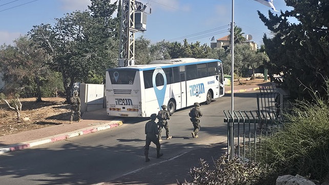 צהל סורק אחר חשודים בבית אריה, הלילה