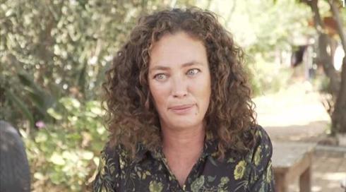 "האגדה חיה": הדוגמנית עמית מכטינגר חוזרת למסלול בגיל 46