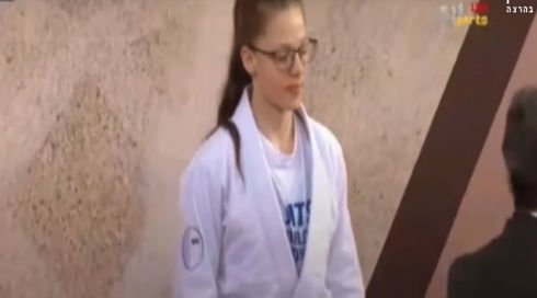 שרה החירשת הצליחה לרגש אפילו את השייחים מאבו דאבי באליפות בג'ו ג'יטסו