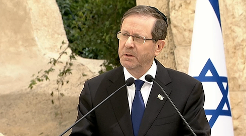 הרצוג: "ניצחון לא מסתכם רק בהכרעת האויב, הוא יהיה שלם בהשבת החיים למסלולם"