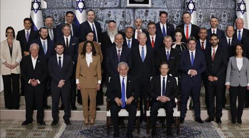 הרצוג לשרים: גלו אחריות, אל תחצו קווים אדומים