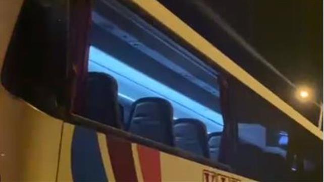 חלון אוטובוס התמוטט