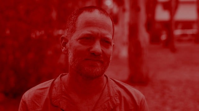 "סולח לחמאס שרצחו את הוריי": האיש שממשיך להקדיש את חייו לשלום, גם לאחר המחיר האישי הכבד ששילם