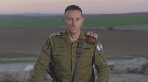 מקורבים לרמטכ"ל: החלטתו להתפטר התקבלה בלי השפעות חיצוניות