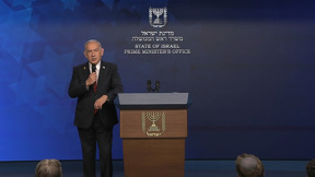 "מחבלים עם כפכפים? הם היו חמושים ב-RPG": הצהרת נתניהו - וזעם המשפחות